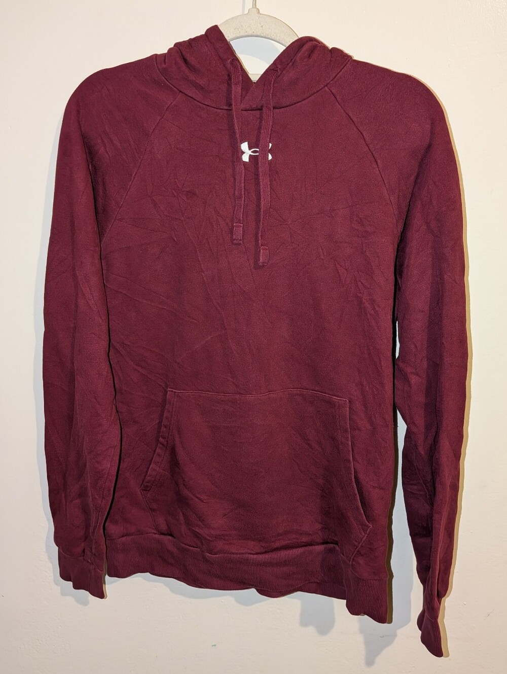 Under Armour Men's Burgundy Pullover Hoodie Size S